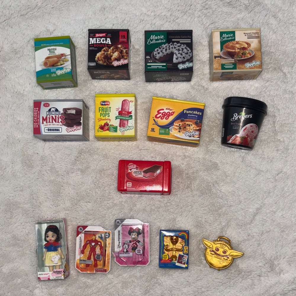 Shopkins Colorful Miniature Toy Set - Picture 8 of 10